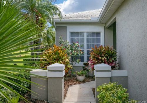1769 Willowbend Ln, Palm City, FL 34990-8410