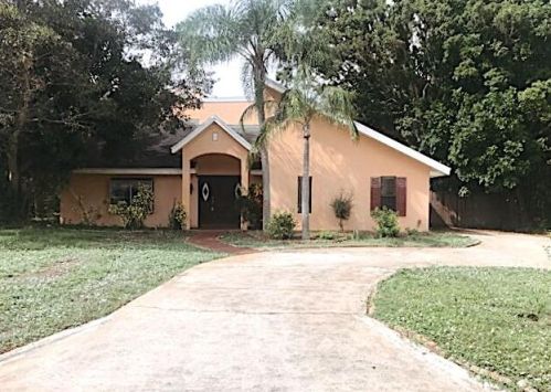 2225 Cortez Ave, Vero Beach, FL 32960-4130