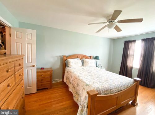 5 Wortham Ct, Bear DE  19701-2060 exterior