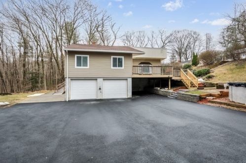 38 Inwood Rd, Auburn, MA 01501-1115