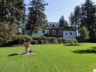 4040 Minnesota Ave, Duluth, MN 55802-2555