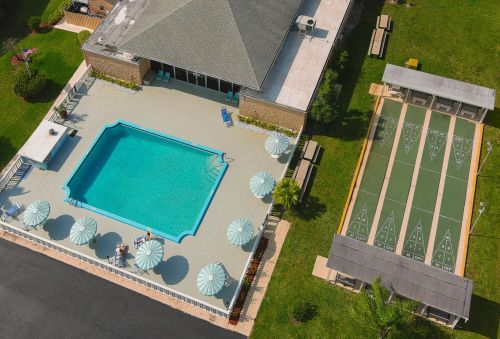 2141 1st Ct, Boynton Beach FL  33435-2382 exterior
