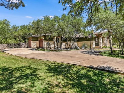218 Chama Trce, Mount Sharp TX  78620-5367 exterior