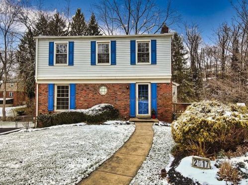 2517 Autumnwood Dr, Pittsburgh, PA 15216-2753