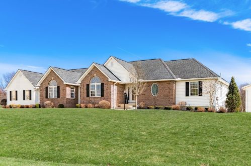20 Gristmill Ct, Pataskala, OH 43062-7219