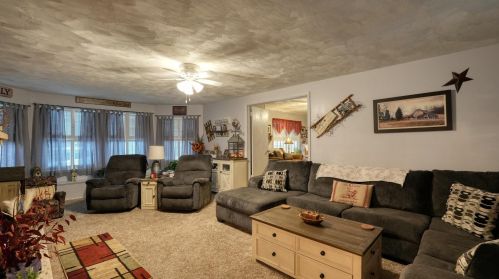 10272 Frd Rd, Cambridge OH  43725-9521 exterior