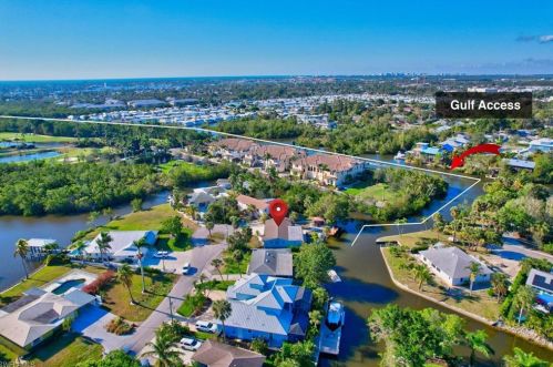 3165 Lakeview Dr, Naples, FL 34112-5821