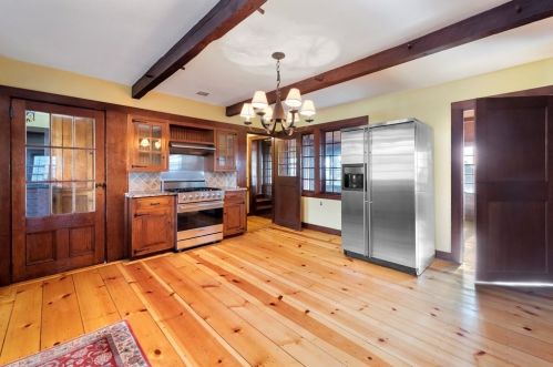 35 Bay View Ave, Swampscott MA  01907-2501 exterior