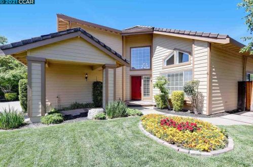 101 Parkhaven Dr, Danville, CA 94506-1318
