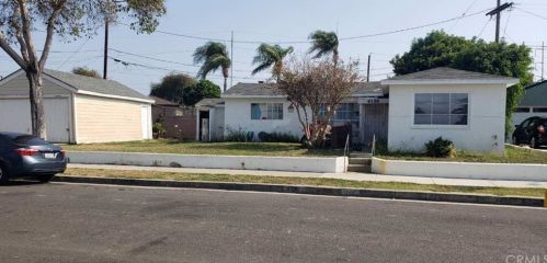 4136 169th St, Lawndale, CA 90260-3318