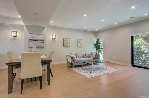 4809 Carpenter Ave, North Hollywood CA  91607-3204 exterior