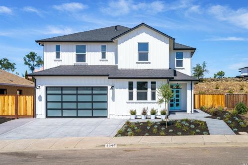 3948 Millbrook Dr, Santa Rosa, CA 95404-7613