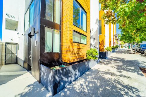 2104 Columbia St, San Diego CA 92101-1713 exterior