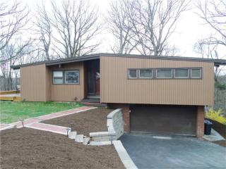 472 Woodland Rd, Pittsburgh, PA 15237-3774