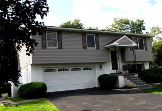 319 Brush Mountain Rd, Hollidaysburg, PA 16648-5221