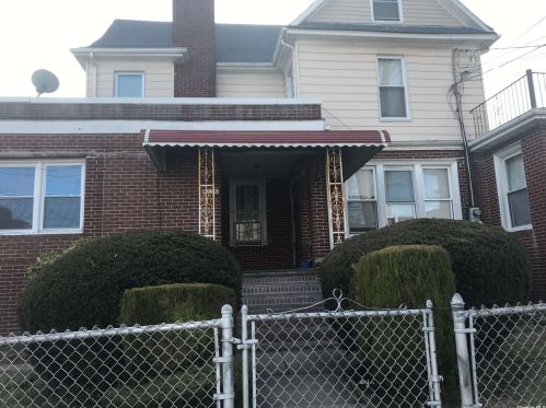 89-36 190th St, Jamaica, NY 11423-1038
