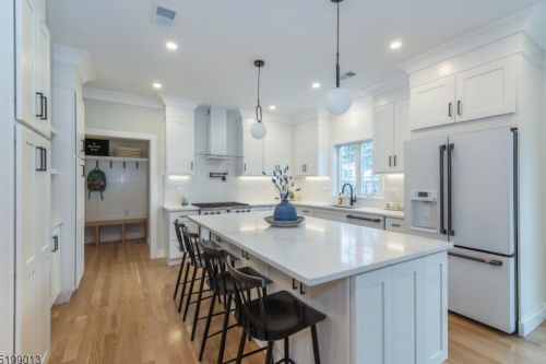 84 Elmwood Ave, Chatham Township NJ  07928-2628 exterior