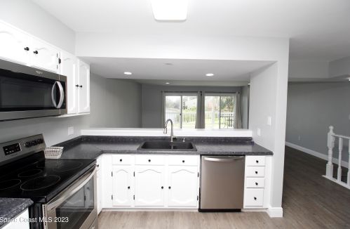 4981 Riveredge Dr, Titusville FL  32780-7328 exterior