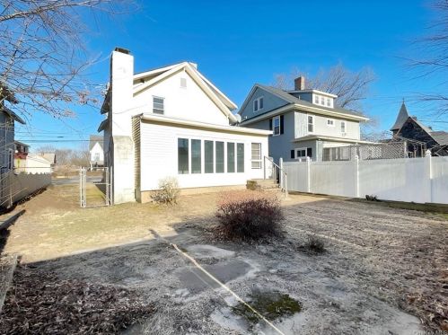 79 Main St, Port Jervis NY  12771-2111 exterior