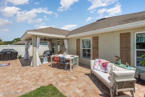 2072 Raleigh Dr, Titusville FL  32780-9131 exterior
