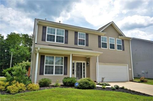 558 Macgregor Dr, Burlington, NC 27217-9296