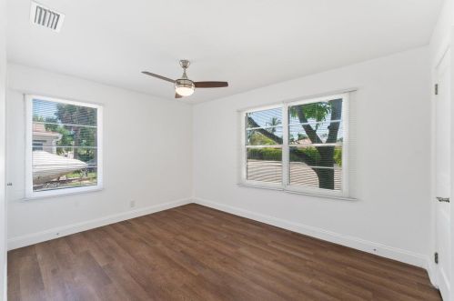 1121 Summit Blvd, West Palm Beach FL  33405-3031 exterior