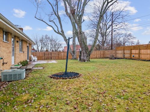 608 Alta Ave, Englewood OH  45322-1803 exterior