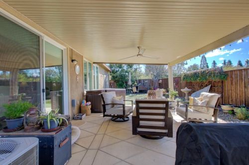 2864 Westport Cir, Valley Home CA  95361-8162 exterior