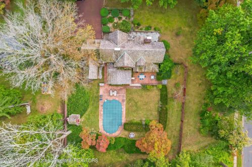 25 Schanck St, East Freehold NJ  07728-1844 exterior