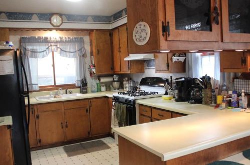132 14th St, Fond Du Lac, WI 54935-5804
