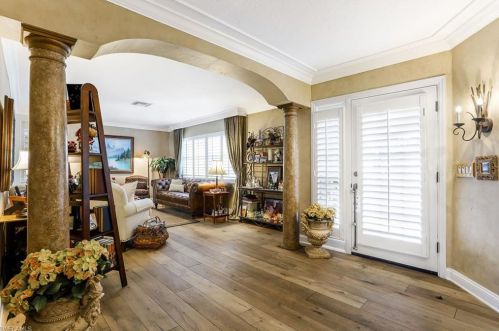 212 Forest Hills Blvd, Naples, FL 34113-7522