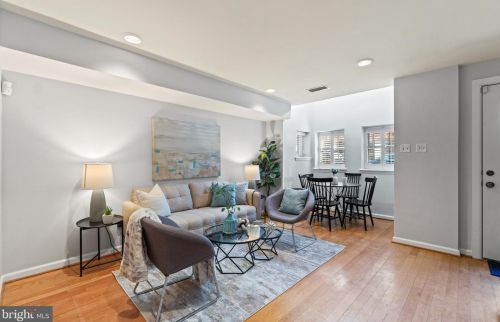 2502 M St, Washington, DC 20037-1304
