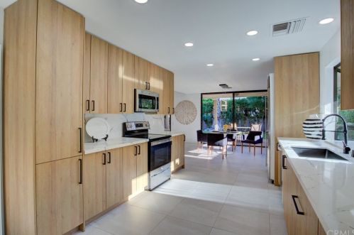 65 Colgate Dr, Rancho Mirage CA  92270-3703 exterior