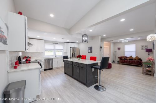 1420 Transit Ave, Jackson Twp NJ  08527-5224 exterior