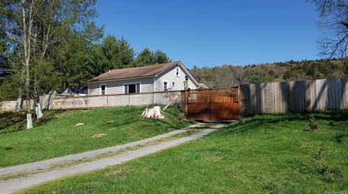 202 Edwards Rd, Monticello NY  12701-3420 exterior