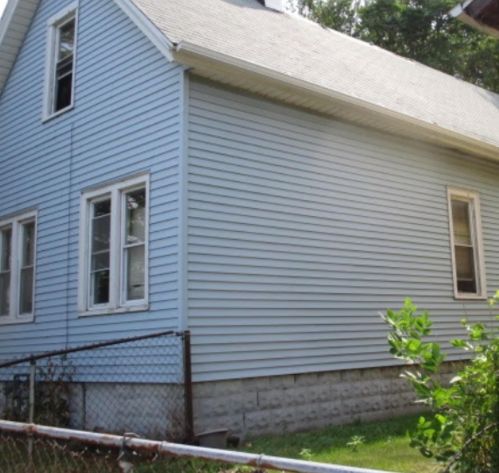 2345 8th St, Milwaukee, WI 53206-0031