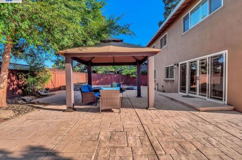 1042 Lomitas Ave, Livermore CA  94550-6436 exterior