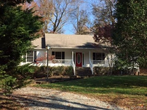 1883 Greenbriar Branch Dr, Dabneys, VA 23102-2519