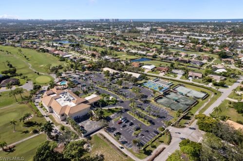 28425 Highgate Dr, Bonita Springs FL  34135-6832 exterior