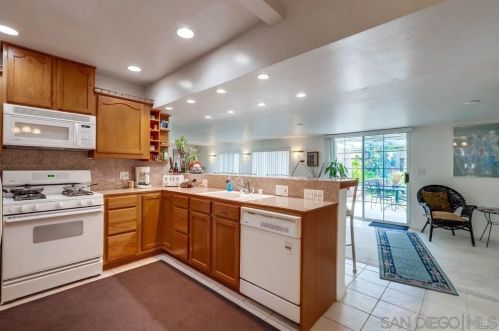 124 Southern Rd, El Cajon CA  92020-2741 exterior