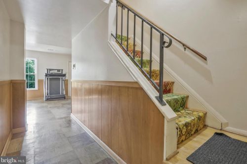 7905 Jansen Dr, Springfield VA 22152-2412 exterior