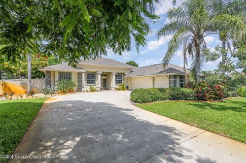 2230 Courtenay Pkwy, Merritt Island, FL 32952-4060