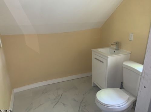 67 Pequannock Ave, Lincoln Park NJ  07035-1037 exterior