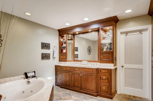 9734 Caminito Mojado, San Diego CA 92131-2107 exterior