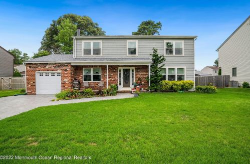 652 Preston St, Bricktown, NJ 08723-6448