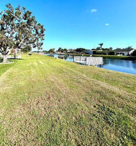 4166 Bobwhite Dr, Boynton Beach FL  33436-2602 exterior