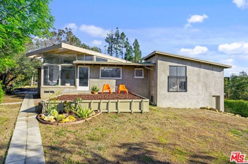 2083 Hanscom Dr, South Pasadena CA  91030-4011 exterior
