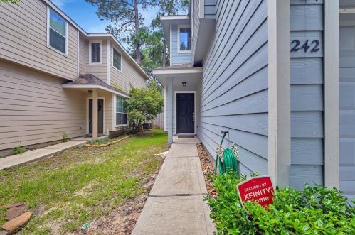 242 Stedhill Loop, Conroe TX  77384-5076 exterior