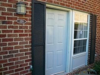 120 Marlowe Ct, Carrboro, NC 27510-2480
