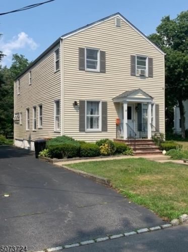 23 Maple Ave, Greystone Park, NJ 07950-2106